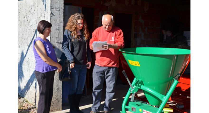 Uručene prve mašine izbegličkim porodicama